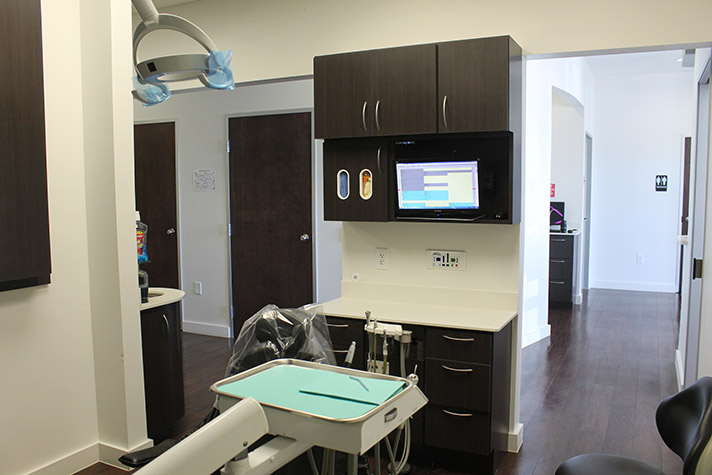Brick Row Dentistry Procedure room